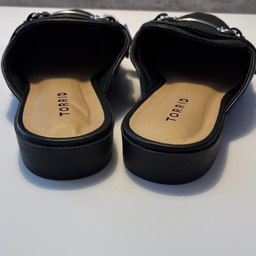 torrid size 9.5 Black Faux Leather Slip-On Mules with Silver Hardware NWT - Picture 9 of 9